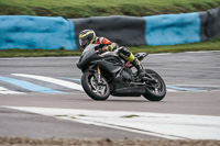 Middle 2 Group Black Bikes
